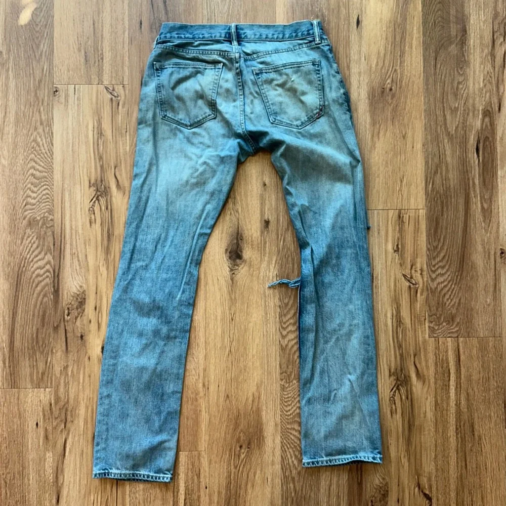 Banana Republic Vintage Straight Jeans Men's‎ 31x34 Blue Distressed 100% Cotton